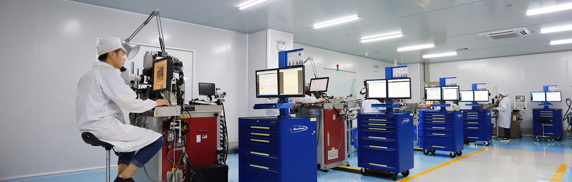 走進(jìn)我(wǒ)們 走(zǒu)進(jìn)我們